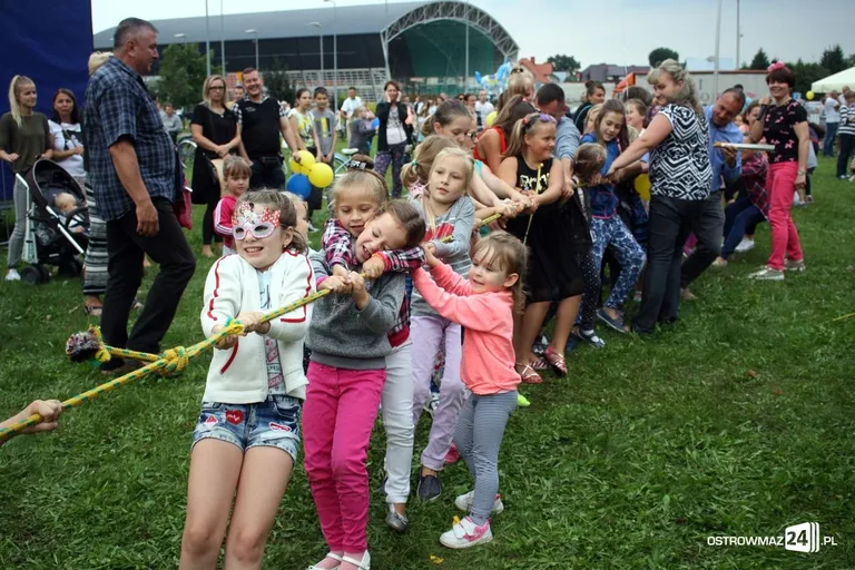 Zabawy dla najmłodszych na pożegnanie lata (zdjęcia)