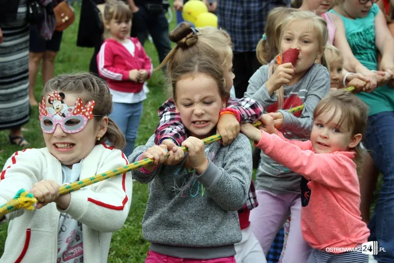 Zabawy dla najmłodszych na pożegnanie lata (zdjęcia)