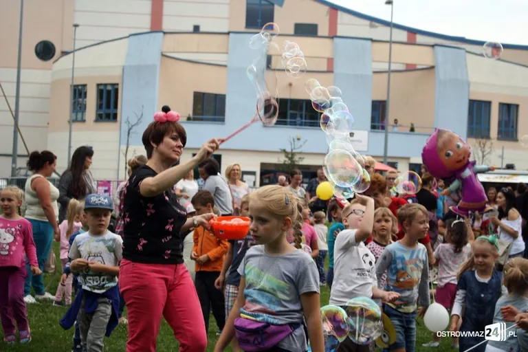 Zabawy dla najmłodszych na pożegnanie lata (zdjęcia)