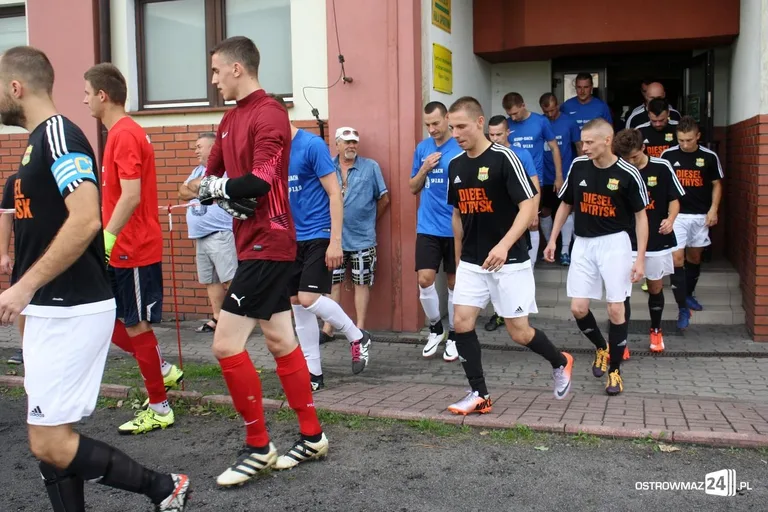 Ostrovia bez szans w starciu z KS CK Troszyn (zdjęcia)