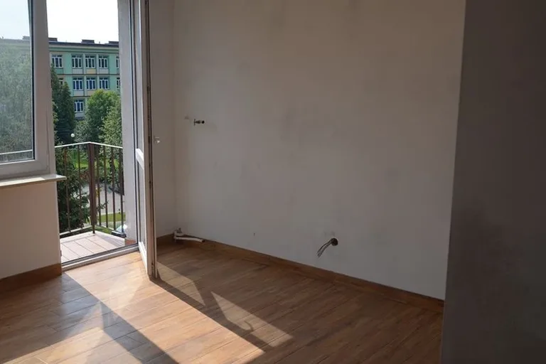 Trwa remont ostrowskiej bursy szkolnej (zdjęcia)