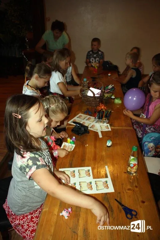 Wakacyjna przygoda z książką w ostrowskiej bibliotece (zdjęcia)