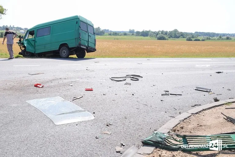 Czołówka na dk nr 60. Sprawcą mieszkaniec powiatu ostrowskiego (zdjęcia)