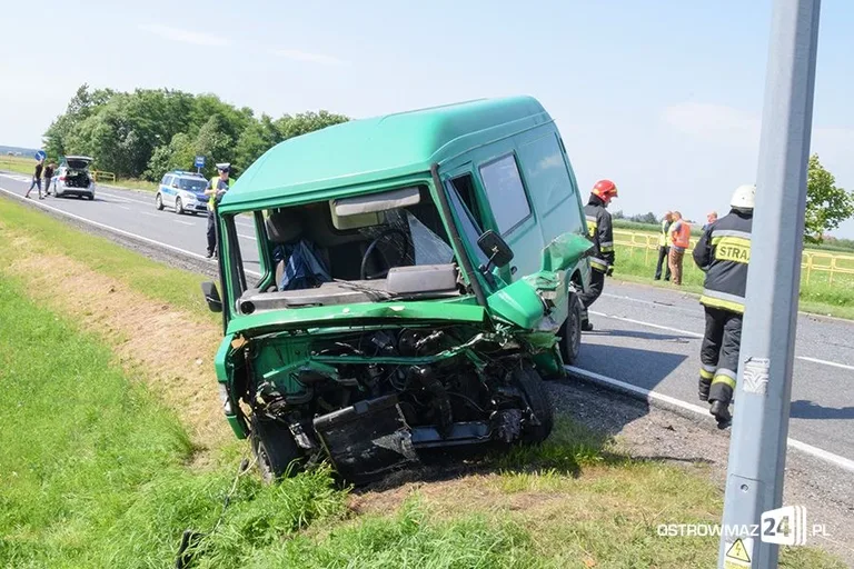 Czołówka na dk nr 60. Sprawcą mieszkaniec powiatu ostrowskiego (zdjęcia)