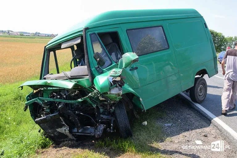 Czołówka na dk nr 60. Sprawcą mieszkaniec powiatu ostrowskiego (zdjęcia)