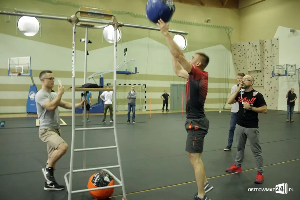 Power Challenge 2017 w hali MOSiR (zdjęcia)
