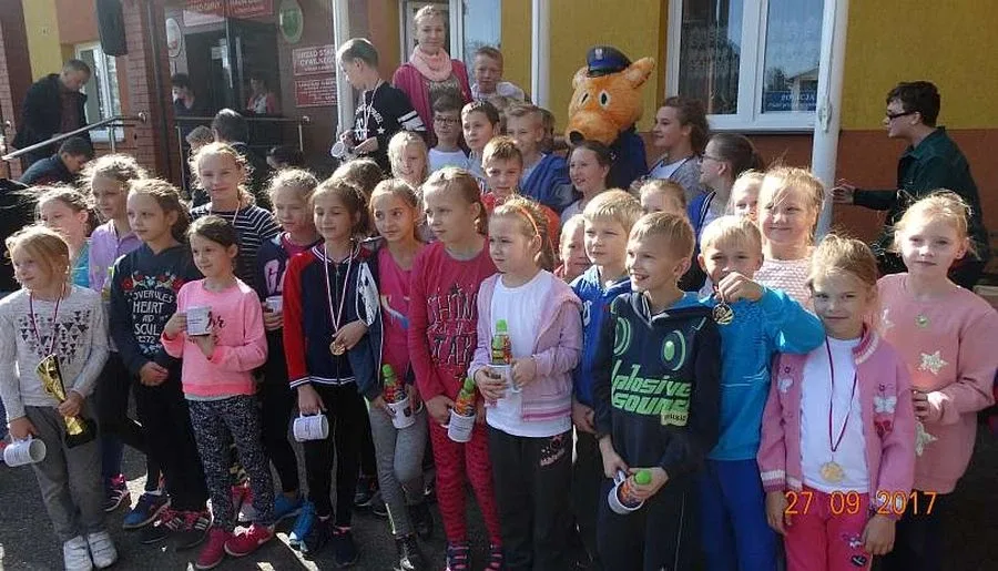 Lubotyński bieg po zdrowie z funkcjonariuszami policji (zdjęcia)