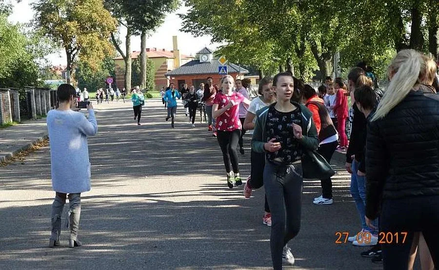 Lubotyński bieg po zdrowie z funkcjonariuszami policji (zdjęcia)