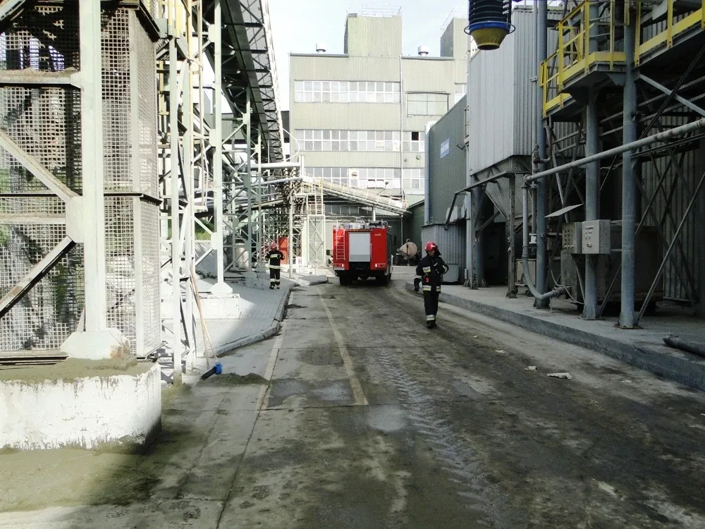 Pożar w małkińskim zakładzie Rockwool (zdjęcia)