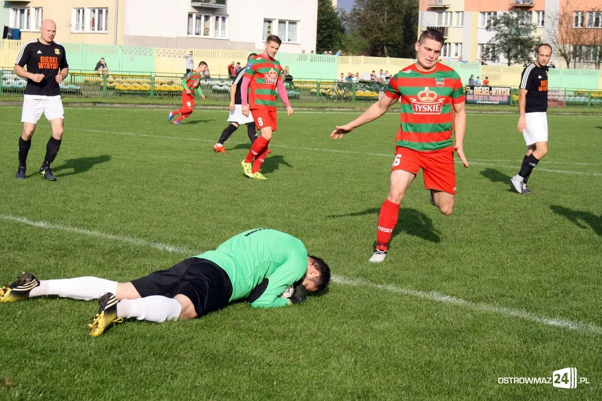 Ostrovia uległa wiceliderowi z Żuromina (zdjęcia)