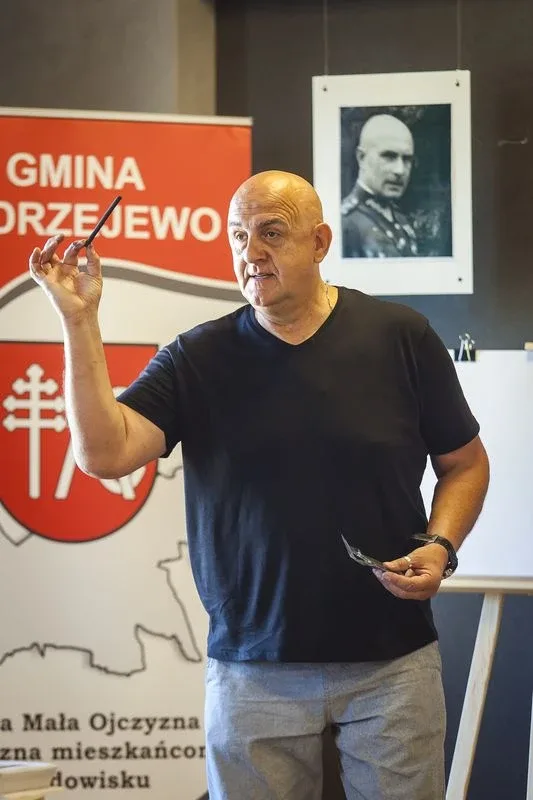 Warsztaty plastyczno-historyczne w Andrzejewie (zdjęcia)