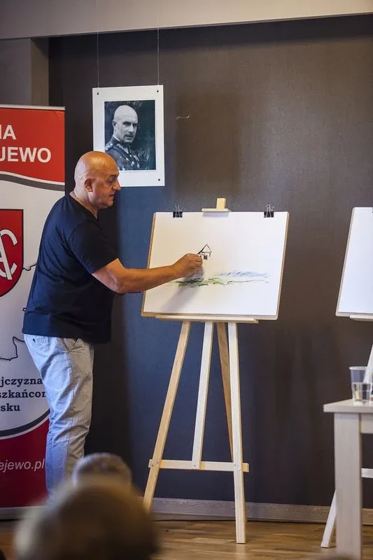 Warsztaty plastyczno-historyczne w Andrzejewie (zdjęcia)