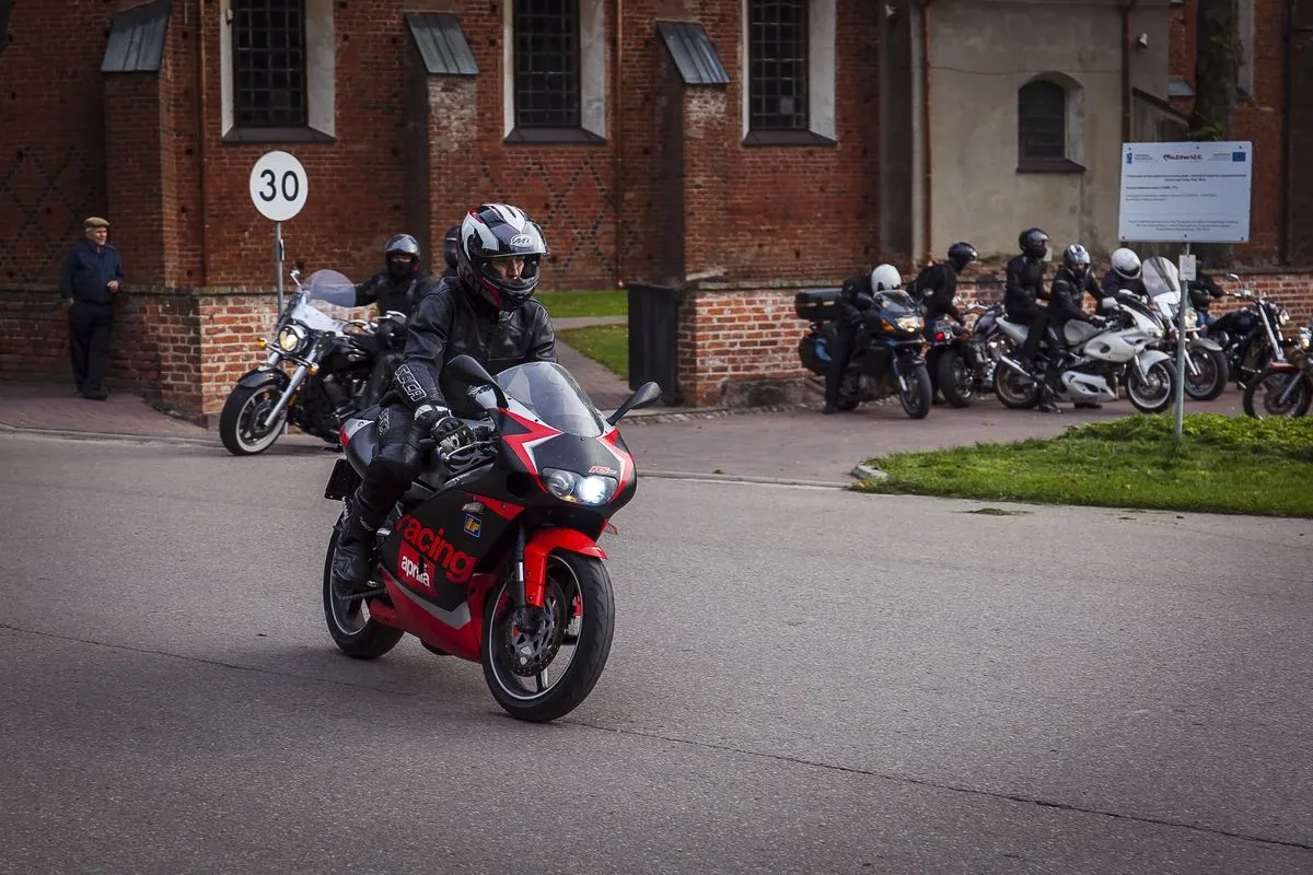 Motocyklowy rajd śladami września 1939 roku (zdjęcia)