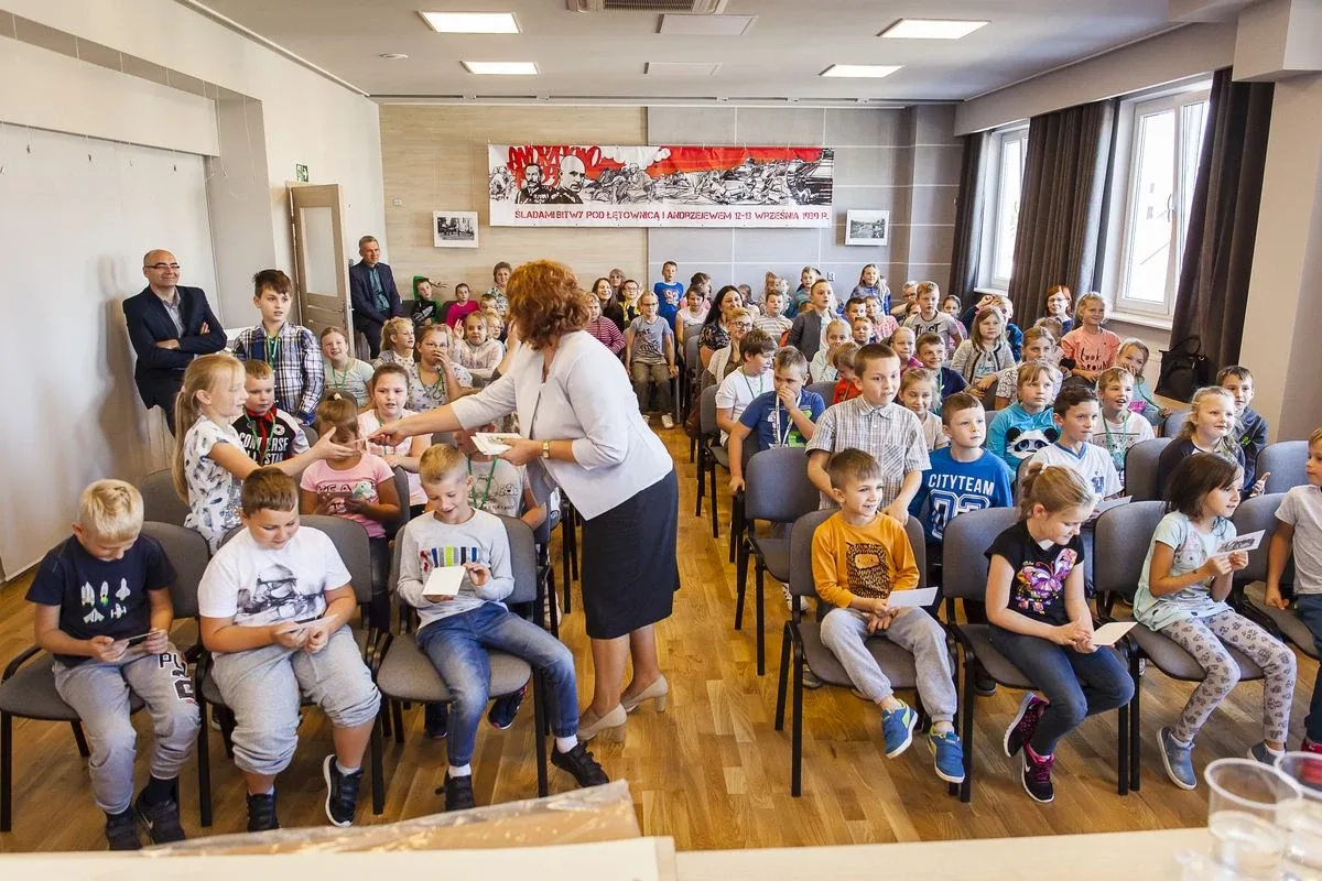 Warsztaty plastyczno-historyczne w Andrzejewie (zdjęcia)
