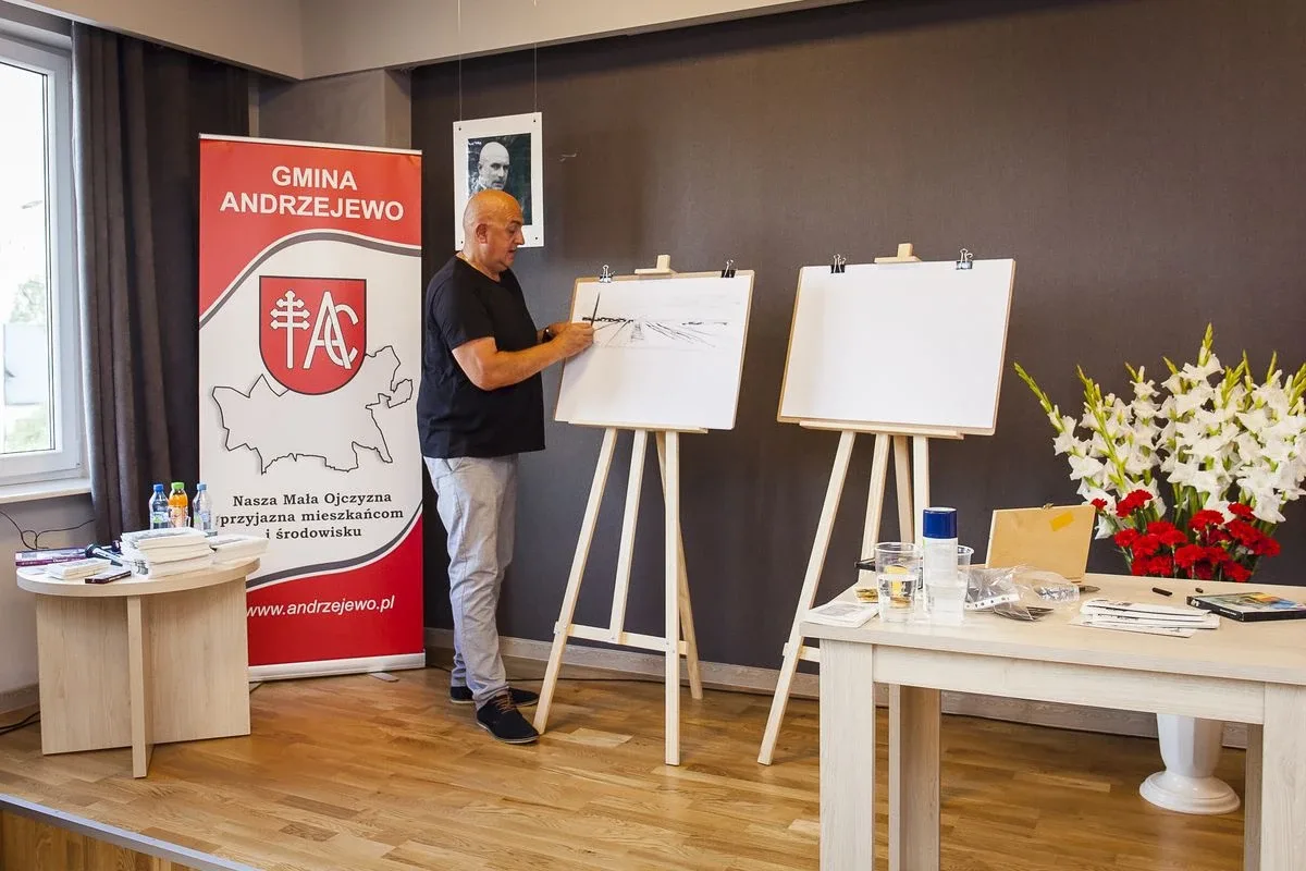 Warsztaty plastyczno-historyczne w Andrzejewie (zdjęcia)