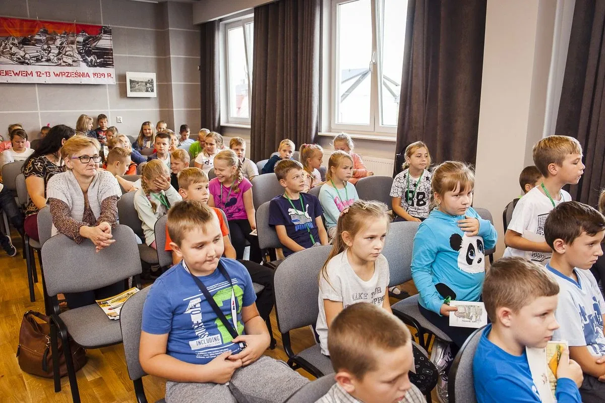 Warsztaty plastyczno-historyczne w Andrzejewie (zdjęcia)