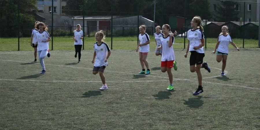 Dzień Sportu na ostrowskim orliku (zdjęcia)