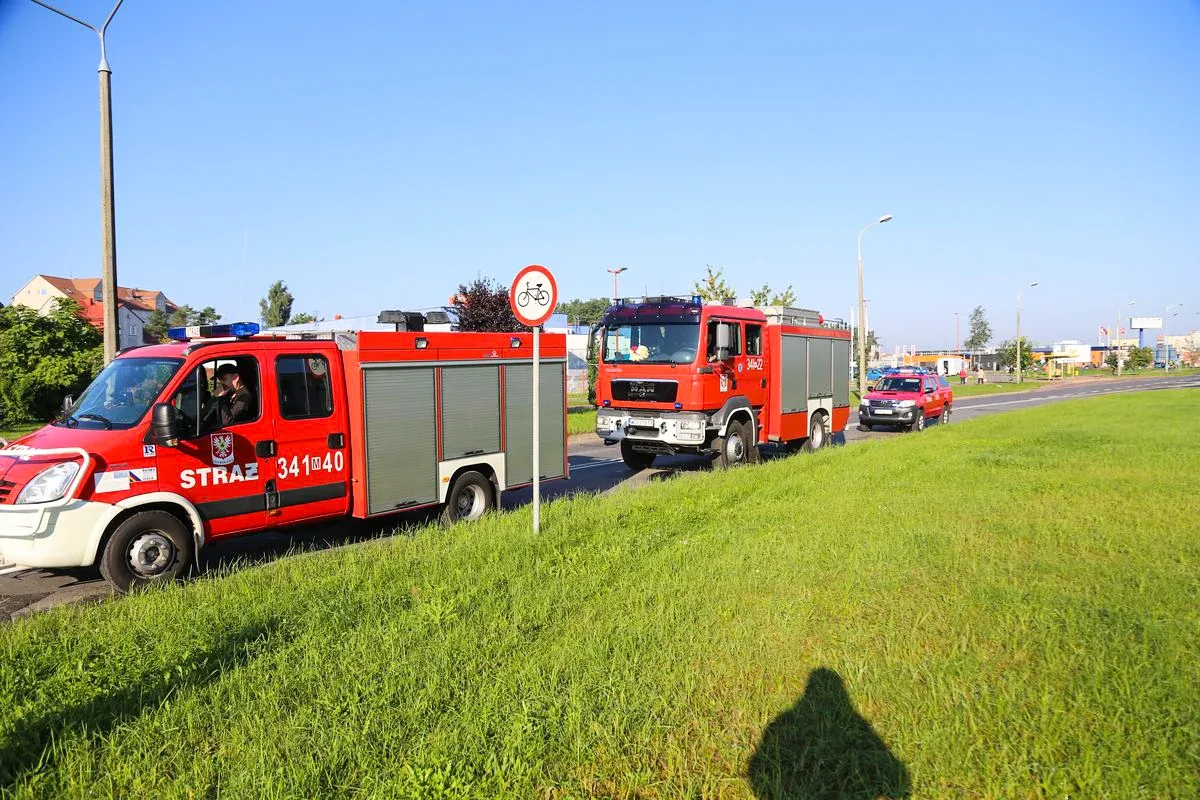 Zderzenie osobówek. Winna kobieta z powiatu ostrowskiego (zdjęcia)