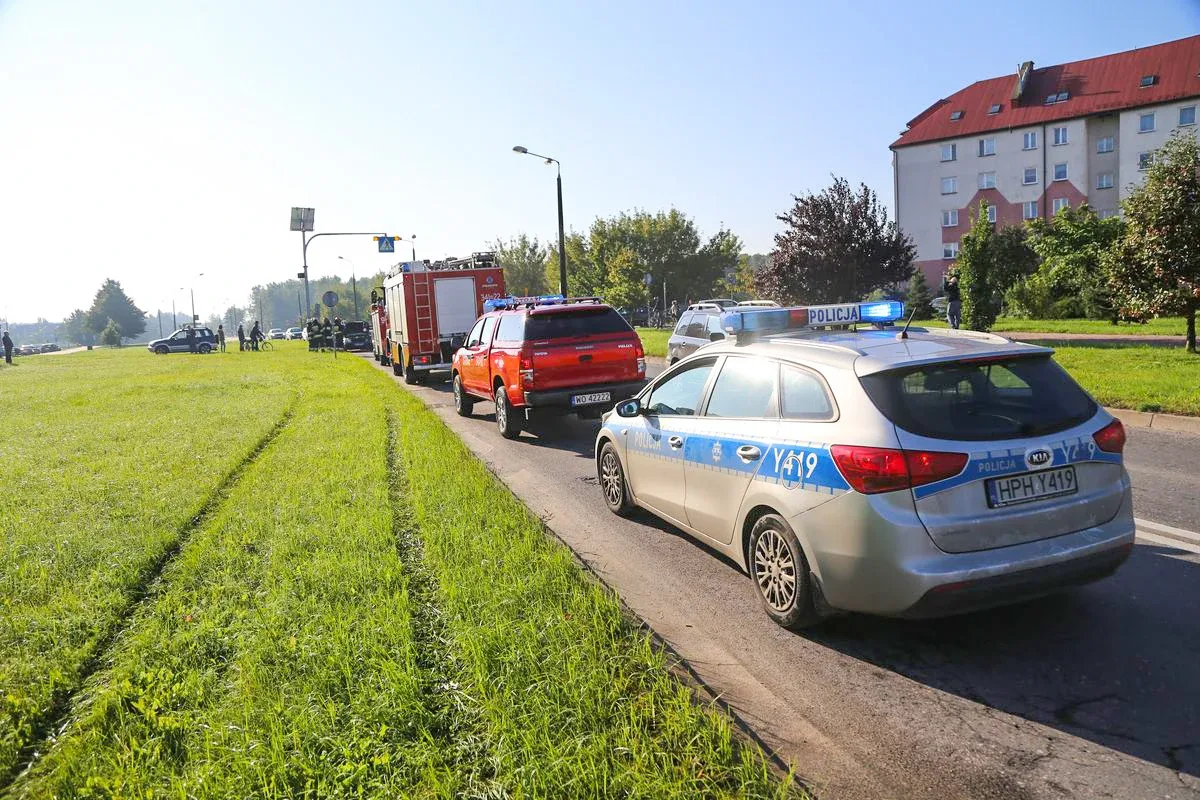 Zderzenie osobówek. Winna kobieta z powiatu ostrowskiego (zdjęcia)