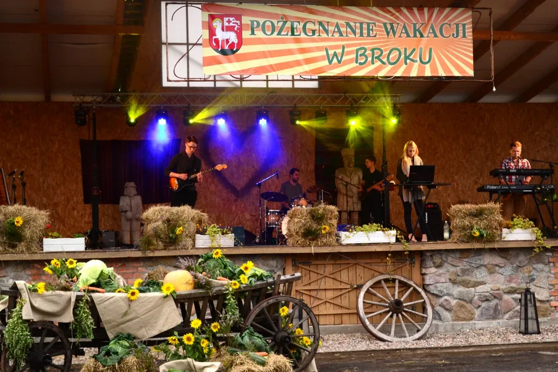Piknik rodzinny na pożegnanie wakacji w Broku (zdjęcia)