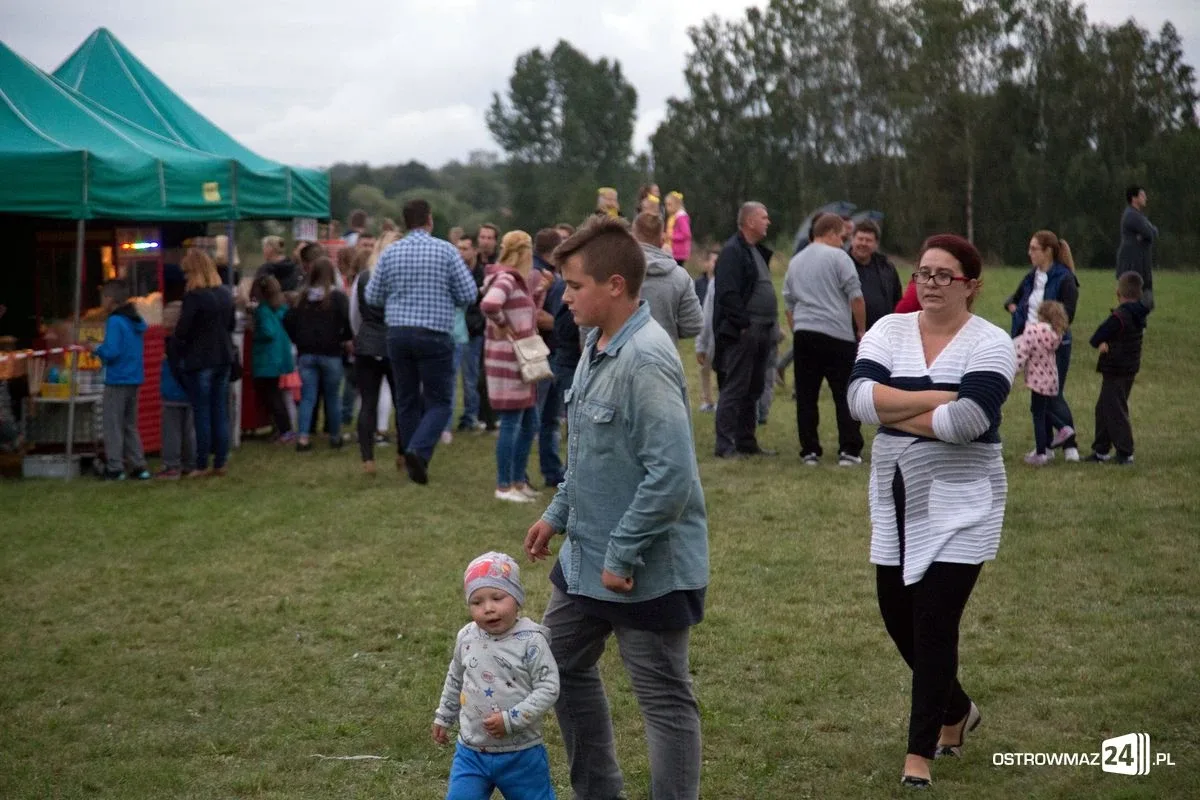 Zabawa podczas Jarmarków Czerwińskich i Dni Kukurydzy (zdjęcia, wideo)