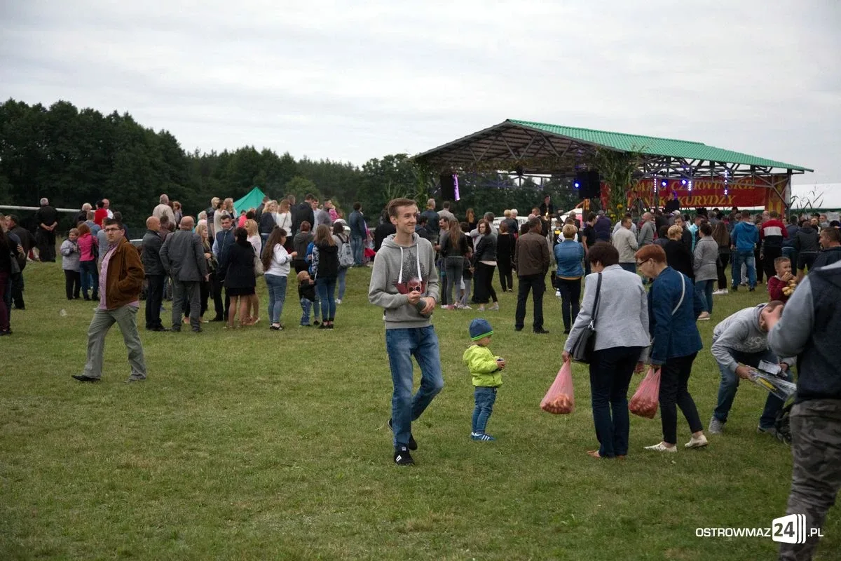 Zabawa podczas Jarmarków Czerwińskich i Dni Kukurydzy (zdjęcia, wideo)