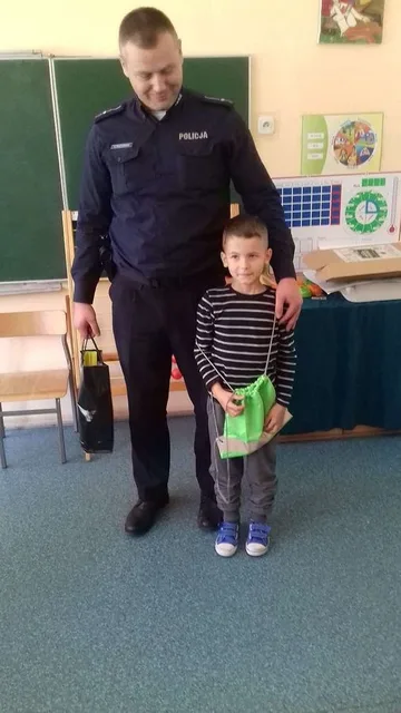 Dzielnicowy bliżej Kiełczewa i Orła (zdjęcia)