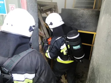 Pożar w małkińskim zakładzie Rockwool (zdjęcia)