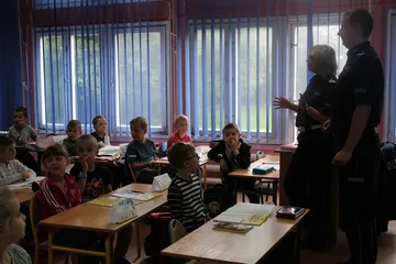 Policjanci edukowali dzieci z "Jedynki" (zdjęcia)