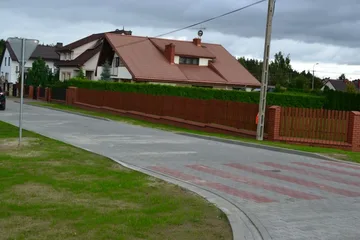 Ulica Gosiewskiego z nową nawierzchnią (zdjęcia)