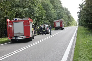 Dachowanie opla na trasie Ostrów Mazowiecka - Ostrołęka