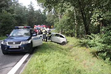 Dachowanie opla na trasie Ostrów Mazowiecka - Ostrołęka