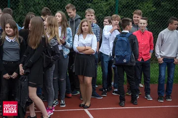 Rozpoczęcie roku szkolnego w ostrowskiej "Trójce" (zdjęcia)