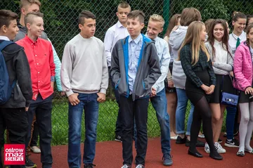 Rozpoczęcie roku szkolnego w ostrowskiej "Trójce" (zdjęcia)