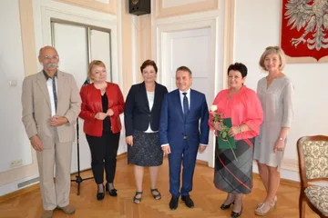 Awanse zawodowe i nominacja dyrektorska dla ostrowskich nauczycieli (zdjęcia)