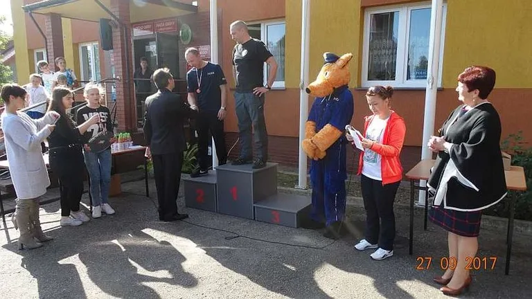 Lubotyński bieg po zdrowie z funkcjonariuszami policji (zdjęcia)