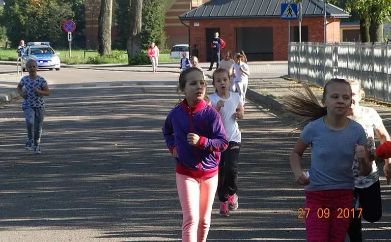 Lubotyński bieg po zdrowie z funkcjonariuszami policji (zdjęcia)