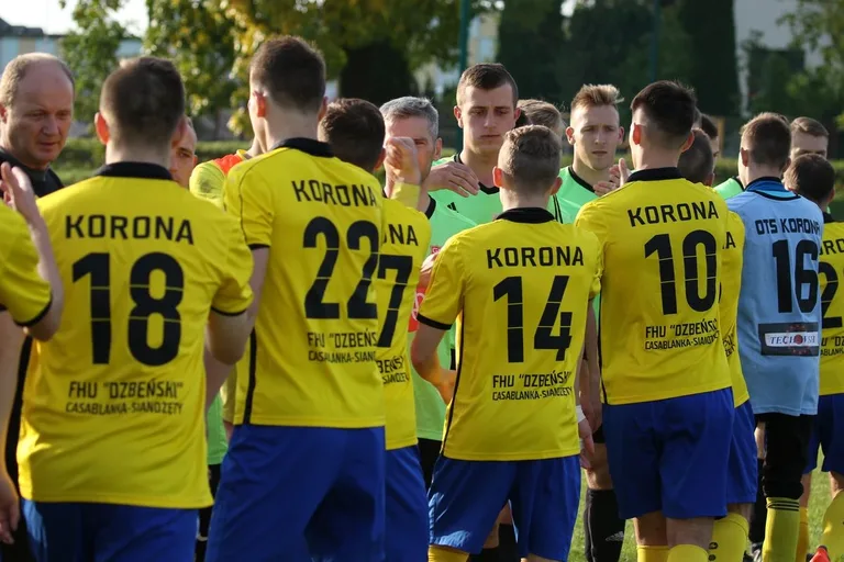 Korona za silna dla GKS Andrzejewo (zdjęcia, wideo)