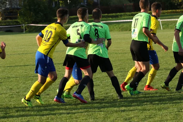 Korona za silna dla GKS Andrzejewo (zdjęcia, wideo)