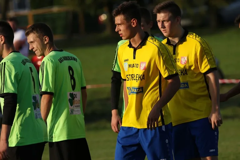 Korona za silna dla GKS Andrzejewo (zdjęcia, wideo)