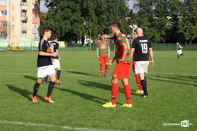 Ostrovia uległa wiceliderowi z Żuromina (zdjęcia)