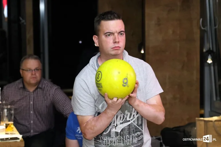Historyczna konfrontacja kręglarzy (zdjęcia, wideo)