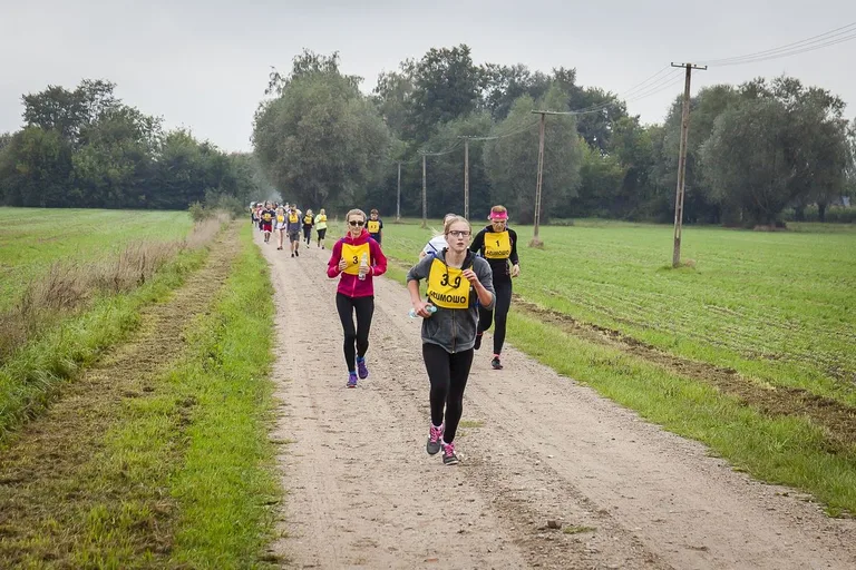 Masowy bieg śladami bitwy pod Łętownicą i Andrzejewem (zdjęcia)