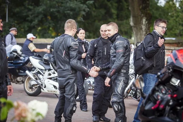 Motocyklowy rajd śladami września 1939 roku (zdjęcia)