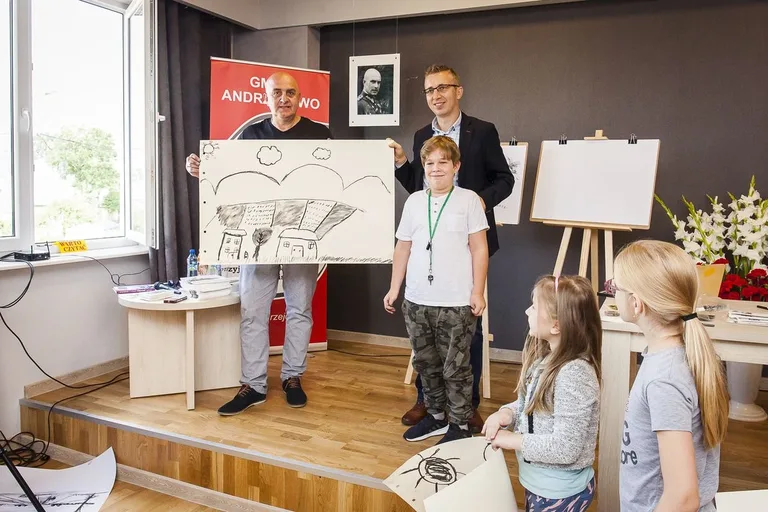 Warsztaty plastyczno-historyczne w Andrzejewie (zdjęcia)