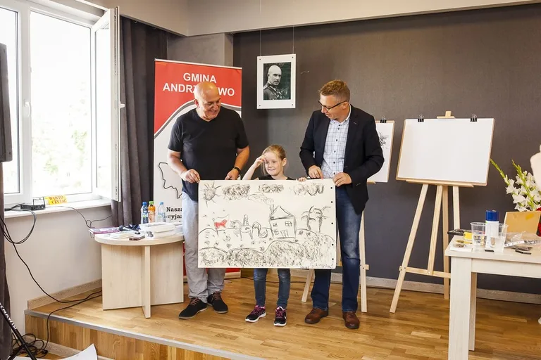 Warsztaty plastyczno-historyczne w Andrzejewie (zdjęcia)