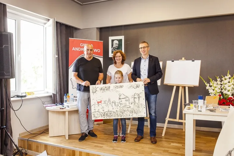 Warsztaty plastyczno-historyczne w Andrzejewie (zdjęcia)