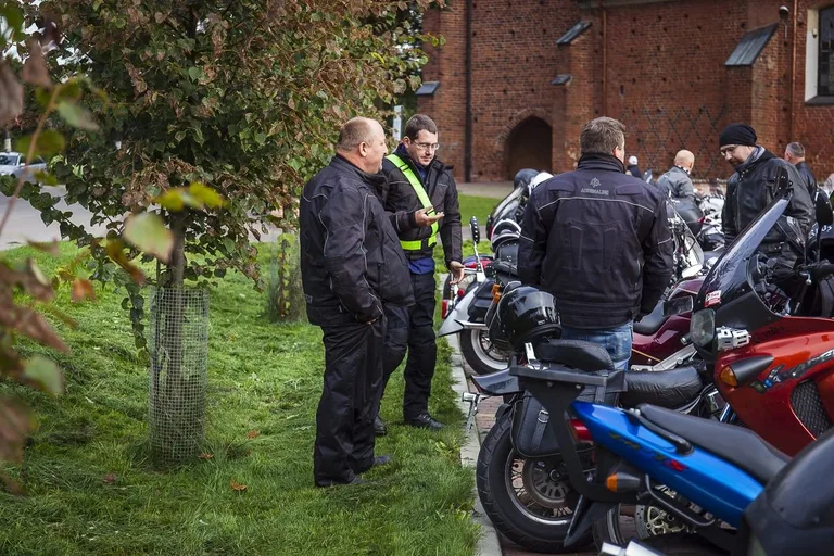 Motocyklowy rajd śladami września 1939 roku (zdjęcia)