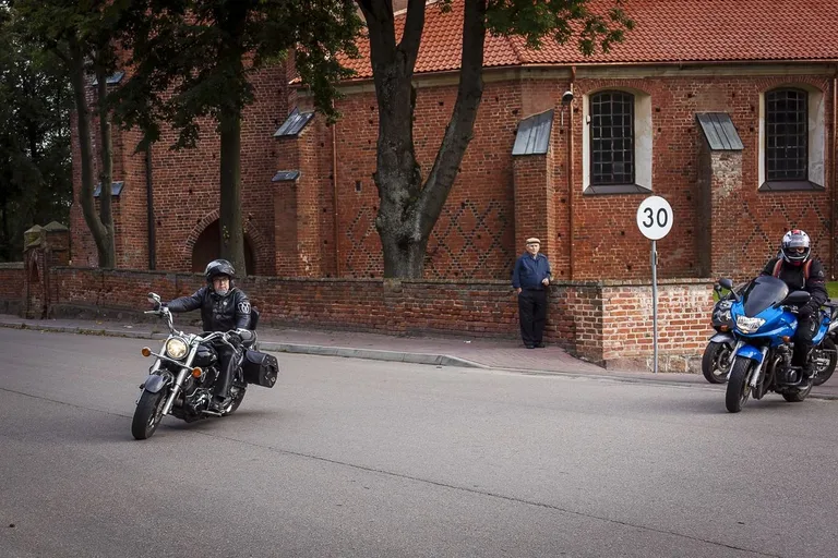 Motocyklowy rajd śladami września 1939 roku (zdjęcia)