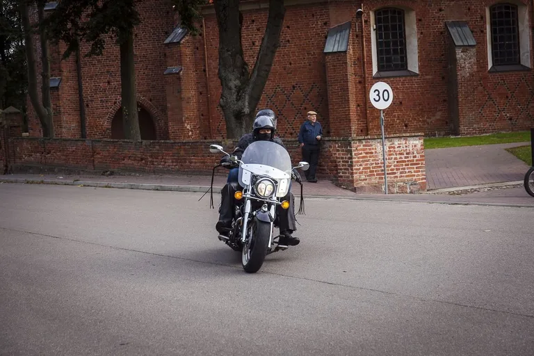 Motocyklowy rajd śladami września 1939 roku (zdjęcia)
